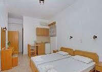 Alexandros Apartments Agia Marina Eksteriør bilde